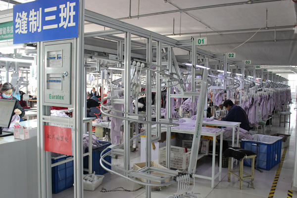 夏季選什么顏色的衣服防曬