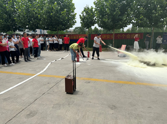 山東鑫成源服裝有限公司開展安全月活動