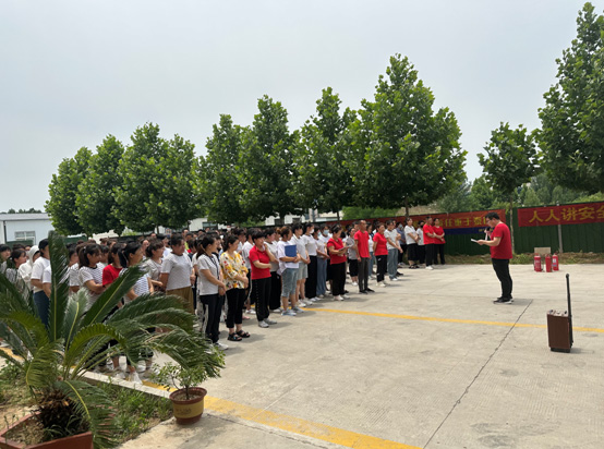 山東鑫成源服裝有限公司開展安全月活動 山東鑫成源服裝有限公司開展安全月活動